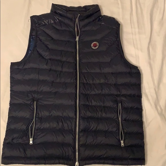 Abercrombie and Fitch down series vest - Picture 1 of 6